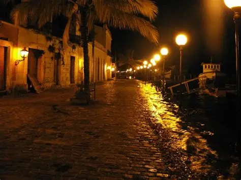 Luzes da cidade à noite